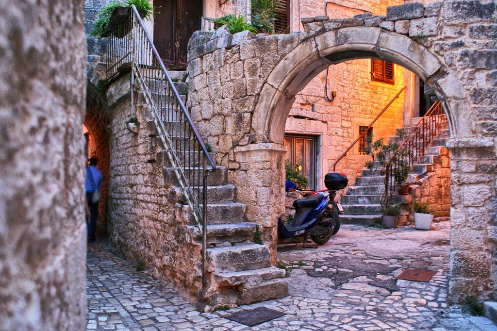 Apartment Fabijanko Oldtown Trogir Extérieur photo